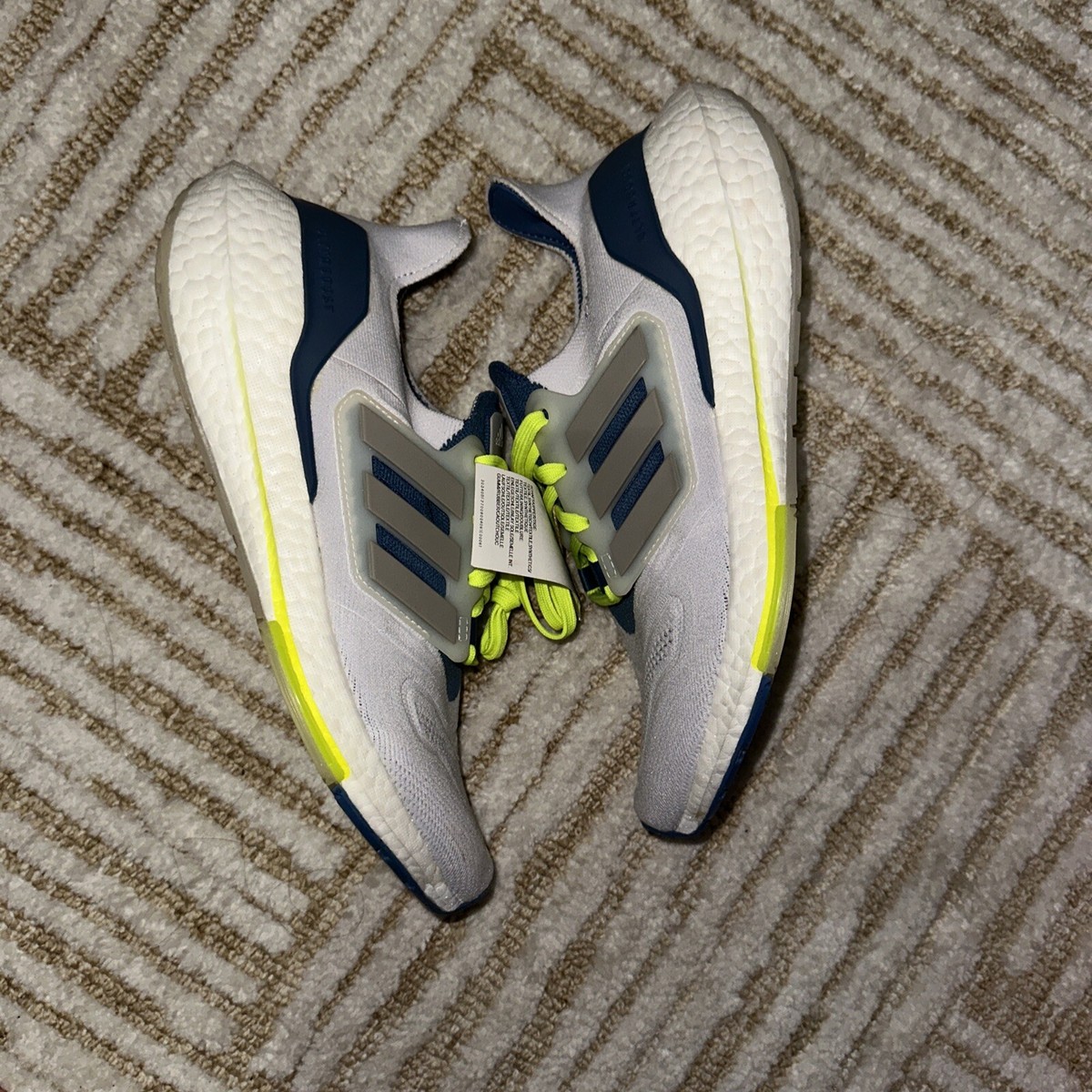 Adidas Ultraboost 22 White Grey Linen Volt Green Running  display picture 1