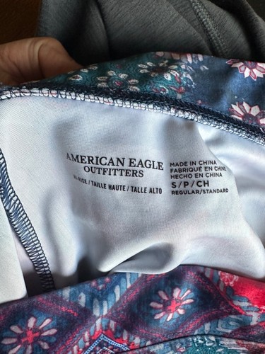 Lot of 2 American Eagle Leggings. Small Red, white & blue + XS long Solid Gray - Picture 4 of 8