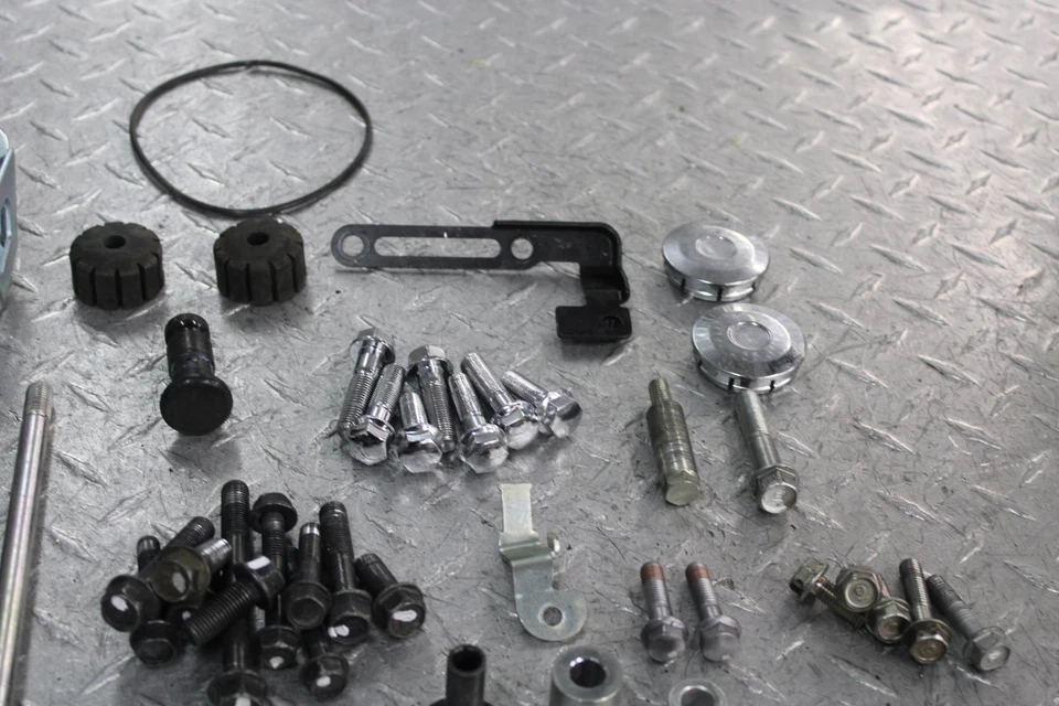 Honda Shadow Aero 750 VT750C 2016 bolsa de hardware juego de tornillos Foto 4 de 4