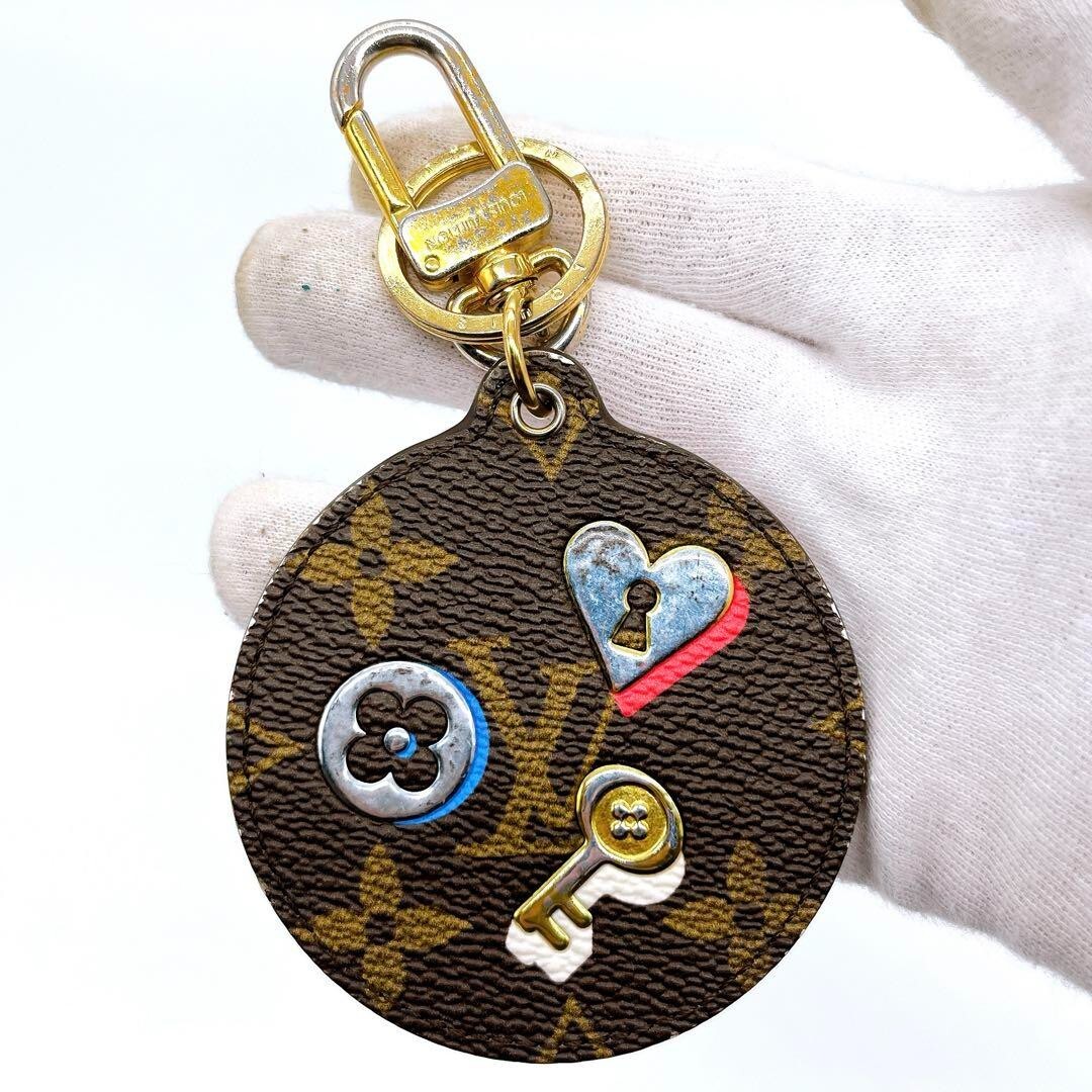 Louis Vuitton PORTOCLE Lovelock Key chain Key ring Bag Charm