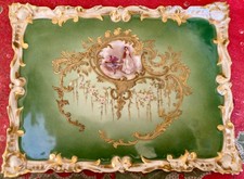 Plateau  en Porcelaine ancienne décor romantique -un vrai tableau