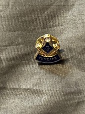 10 Year Master Mason Square Compass  Masonic Lapel Tac Pin Fraternity NEW!