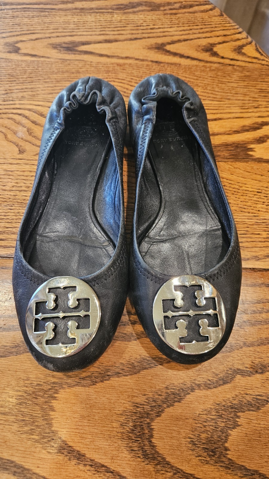 Tory Burch Women's Elastic Back Leather Ballet Flats Black/Silver, Size 8