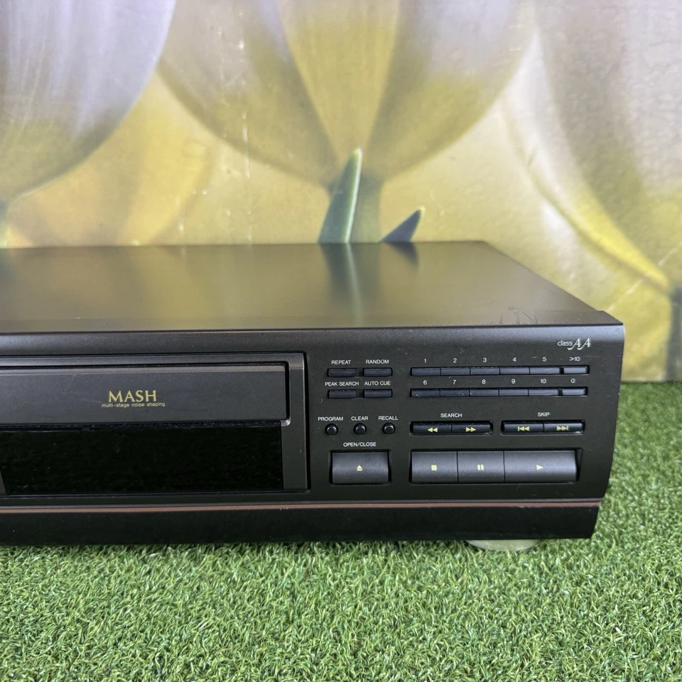 Technics SL PS740A Compact Disc Player. High Quality CD Deck *BADGE MISSING* - Image 4 of 4