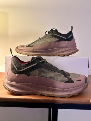 Size 11.5 - Nike ACG Air Nasu 2 Smokey Mauve Men's Sneakers Black / Univ Red