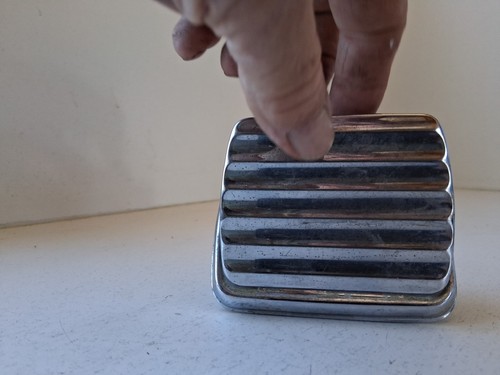 VW Beetle Rear Ashtray # 113 857 405 - Picture 2 of 9