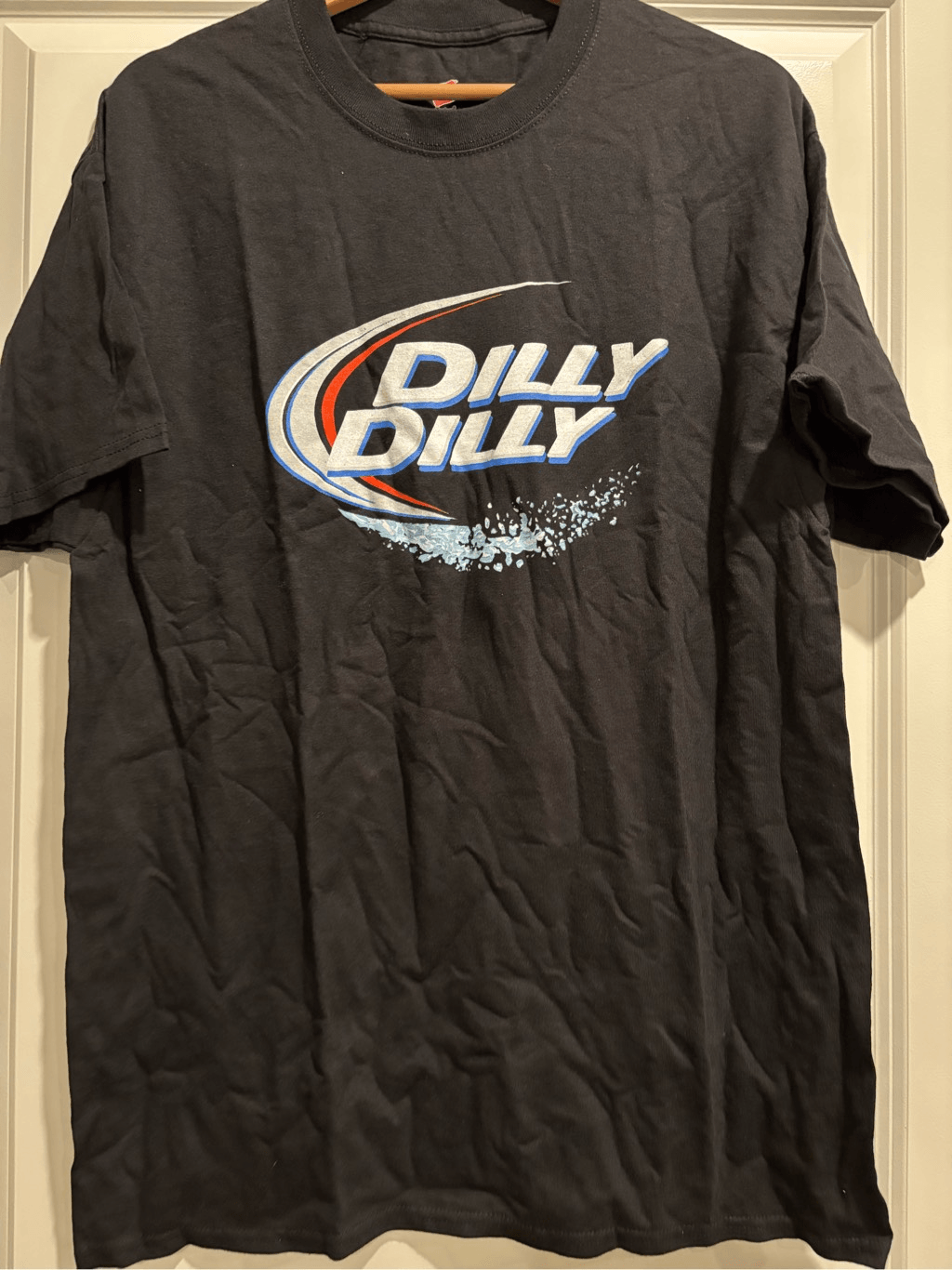 Dilly Dilly Bud Light T-Shirt Large Size Funny Beer Fan Gift