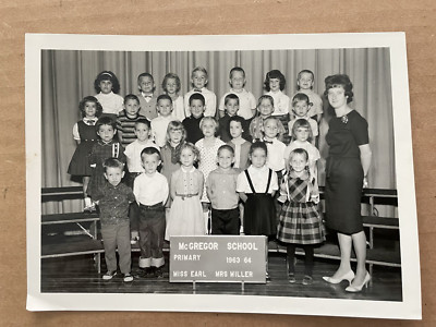 Vintage PHOTO 1963-64 McGREGOR SCHOOL Primary Students Classroom Canton OH
