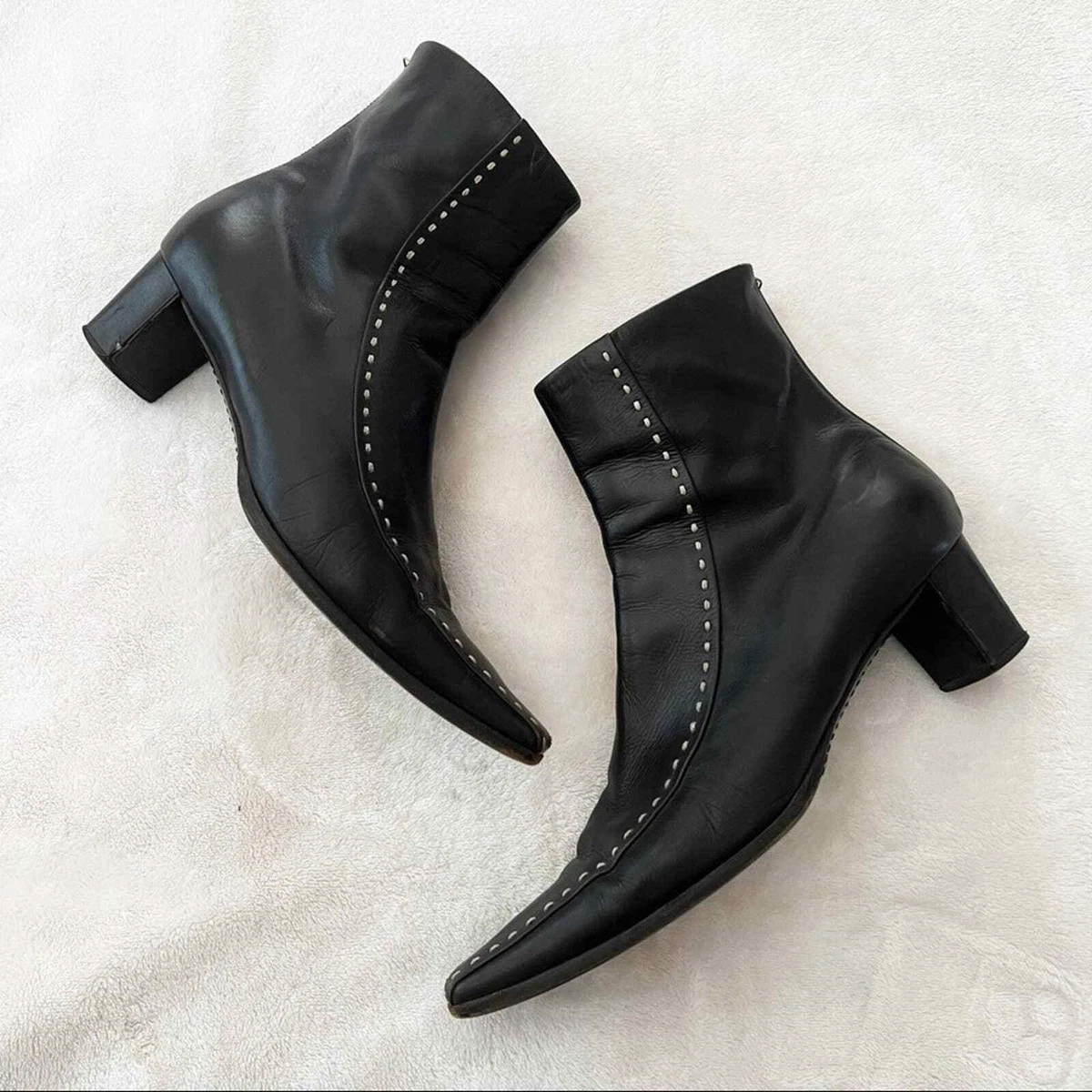 Prada square-toe ankle boots - Black