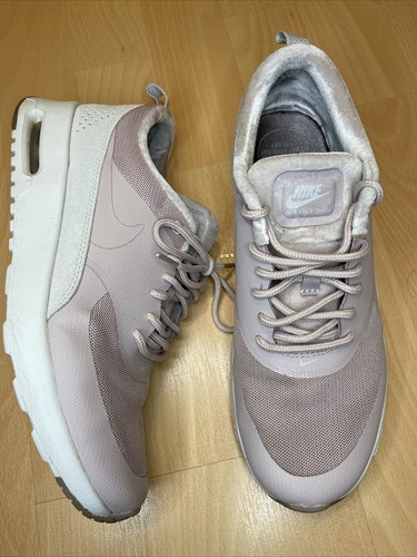 nike thea grau