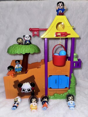 Ryan s World Ultimate Tree House With 11 Figurines