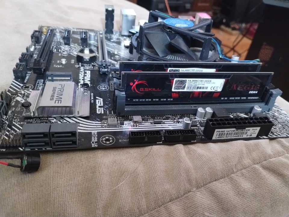 G Skill F4-2666C19D-32GIS 16G×2 Plug and play - Image 3 of 4