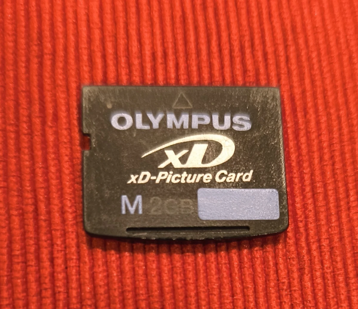 Carte mémoire Olympus xD-Picture Card 2 Go type M+ (la plus rapide) scellée fabriquée au JAPON ! - France