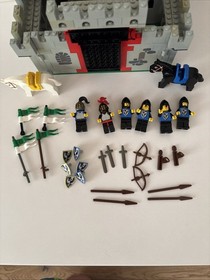 LEGO Castle: Knight's Castle (6073) With Instructions