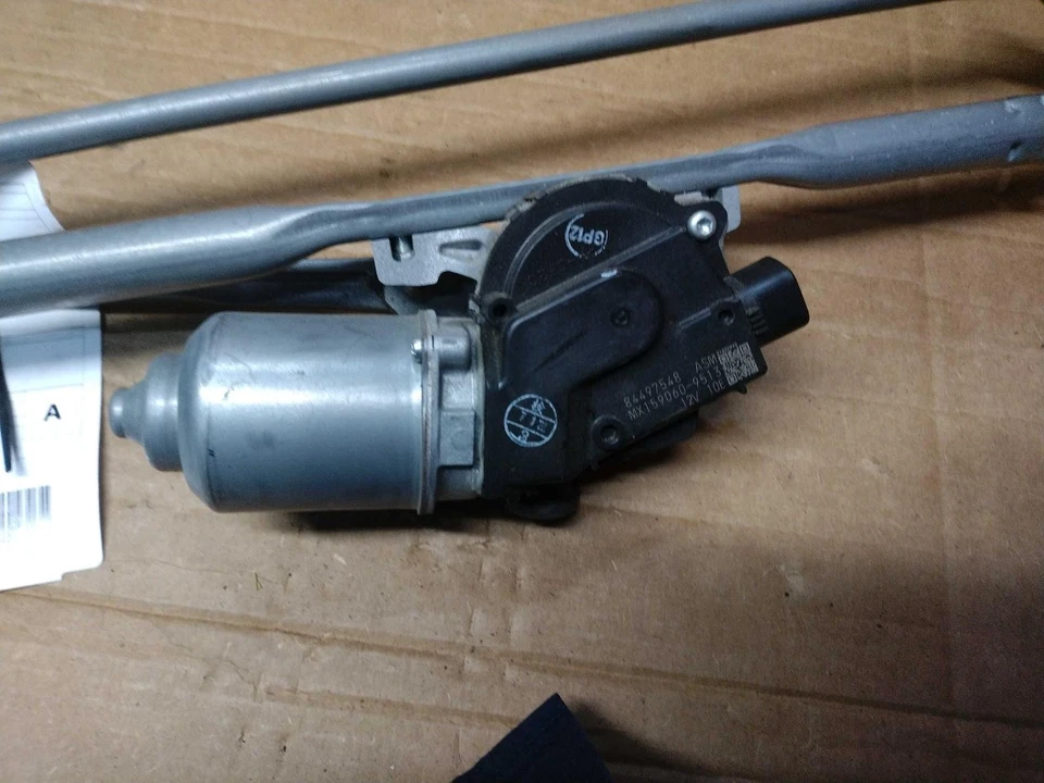 2022 GMC Sierra 1500 Wiper Motor OEM Black 46000 Miles NJ25-22368-561206 - Image 3 of 4