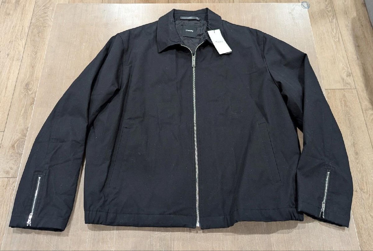 $495 Mens THEORY  
