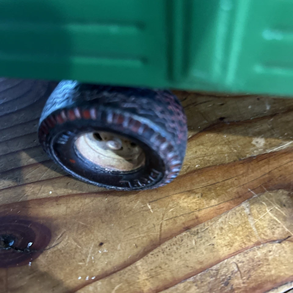 Vagón utilitario de granja de acero prensado juguete verde ERTL JOHN DEERE de colección de los años 70/80  Foto 4 de 4