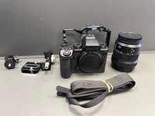 Panasonic LUMIX DC-S5M2X With 20-60mm 0.15m/0.49ft lens
