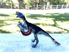 Oviraptor Toy Dinosaur by Safari Ltd/Carnegie collection/RETIRED/ NEW with tag