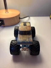Spin Master Monster Jam Big Kahuna Truck BLUE WHEELS New 1:64