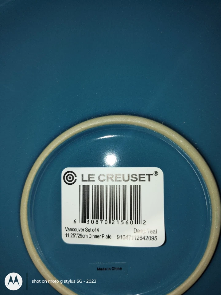 Le Creuset 1 深青色每盘餐盘 11.25 英寸 — 第 3/3 张图片