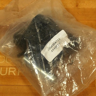 Numatics 434 00 368 Swivel Bearing Mounting Block - USED
