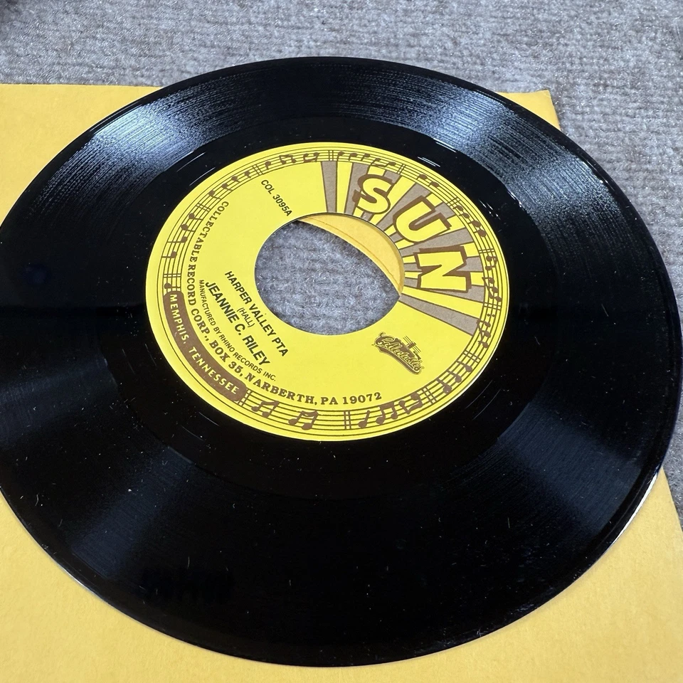 80s 90s COUNTRY Vinyl 45 rpm Record Lot of 12 Billy Ray Judds Travis Reba Tanya - Image 2 of 4