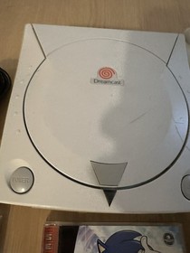 SEGA Dreamcast Console - White With Controllers Games And A Memory Card