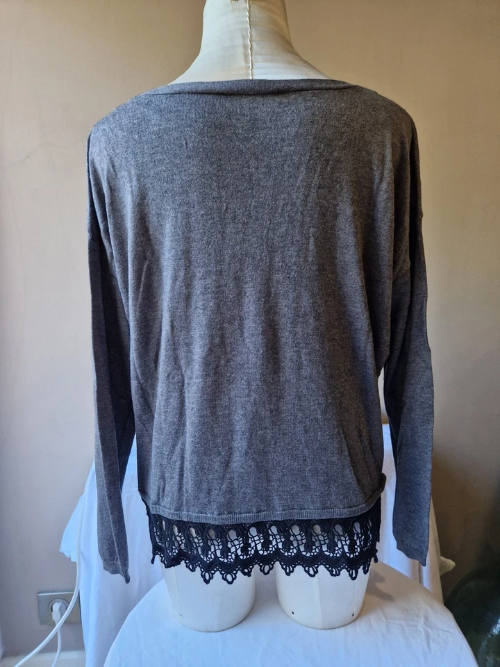 Pull ETAM taille L gris avec Dentelle Noire Très Bon État - Photo 2/4