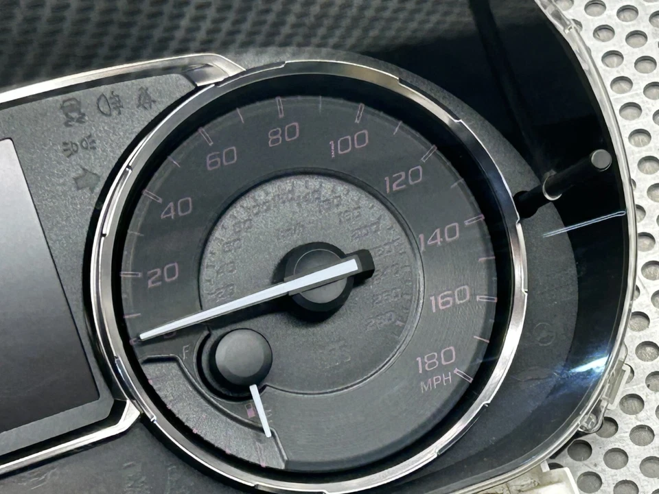 Subaru WRX STI 2017 velocímetro medidor cuadro instrumento odómetro 113 k millas Foto 4 de 4