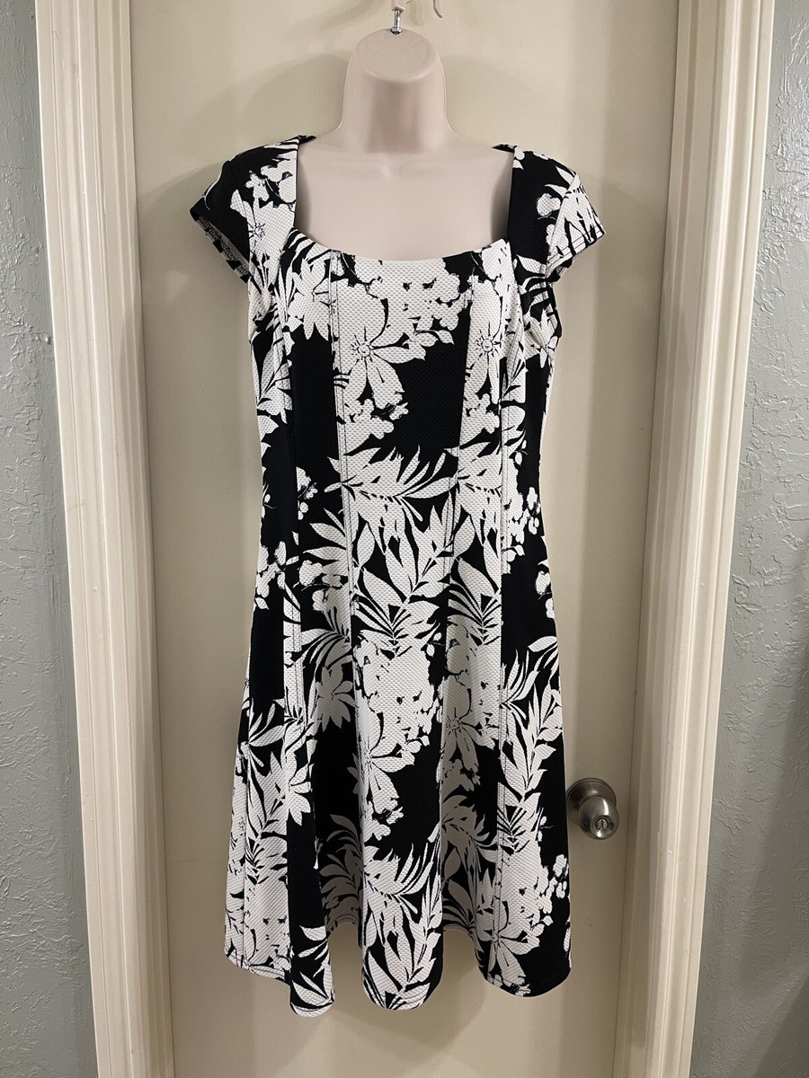 msk black and white dress & Floral Cap Sleeve Fit & Flare Size 6 Small EUC Petite dresses Size:UK 7 Lounge Fall Edit Women's Black Midi Dresses With its comfortable pullover