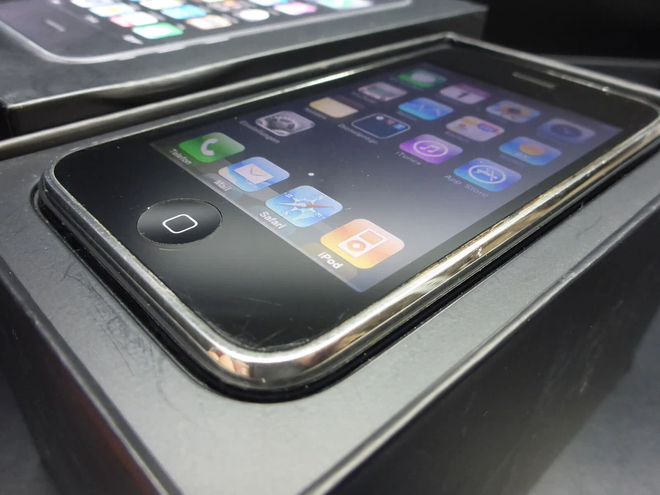 iPhone 3G 8GB schwarz black  in OVP Apple MB490DN/A RARITÄT gepflegt und sauber - Bild 2 von 4