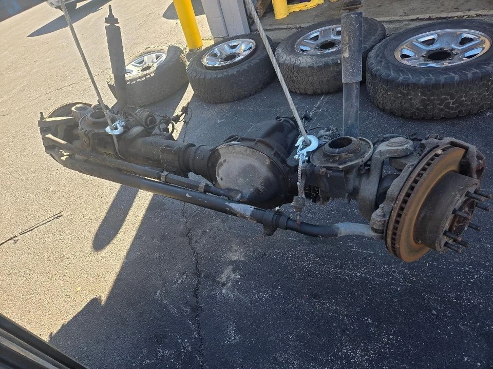 2014 2015 2016 2017 2018 RAM 2500 3500 EJE DELANTERO MONTAJE DIFERENCIAL Foto 2 de 2