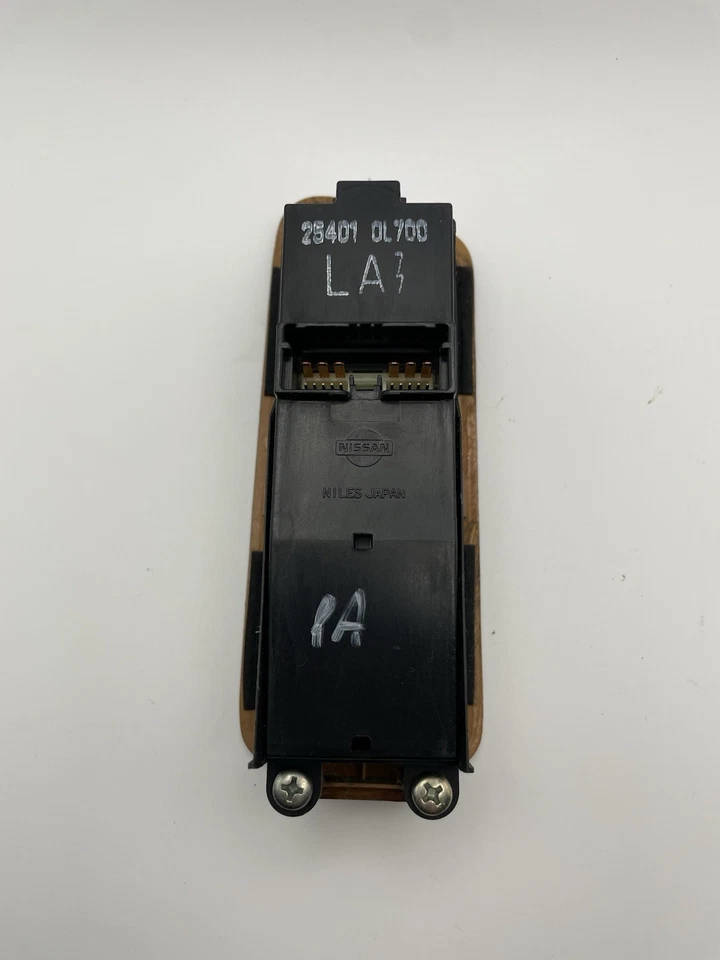 Interruptor de ventana eléctrica maestro Infiniti I30 1996-1999 puerta de conductor grano de madera OEM Foto 3 de 4