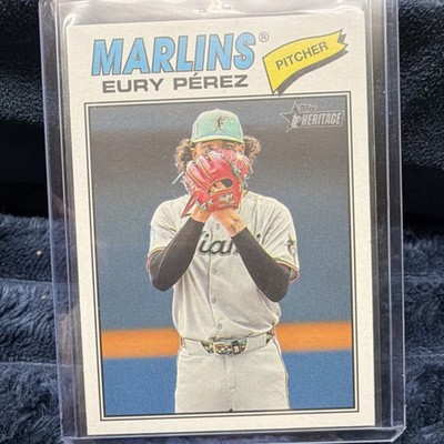 Topps Heritage 2023 Eury Pérez #18 image variation  Miami Marlins 
