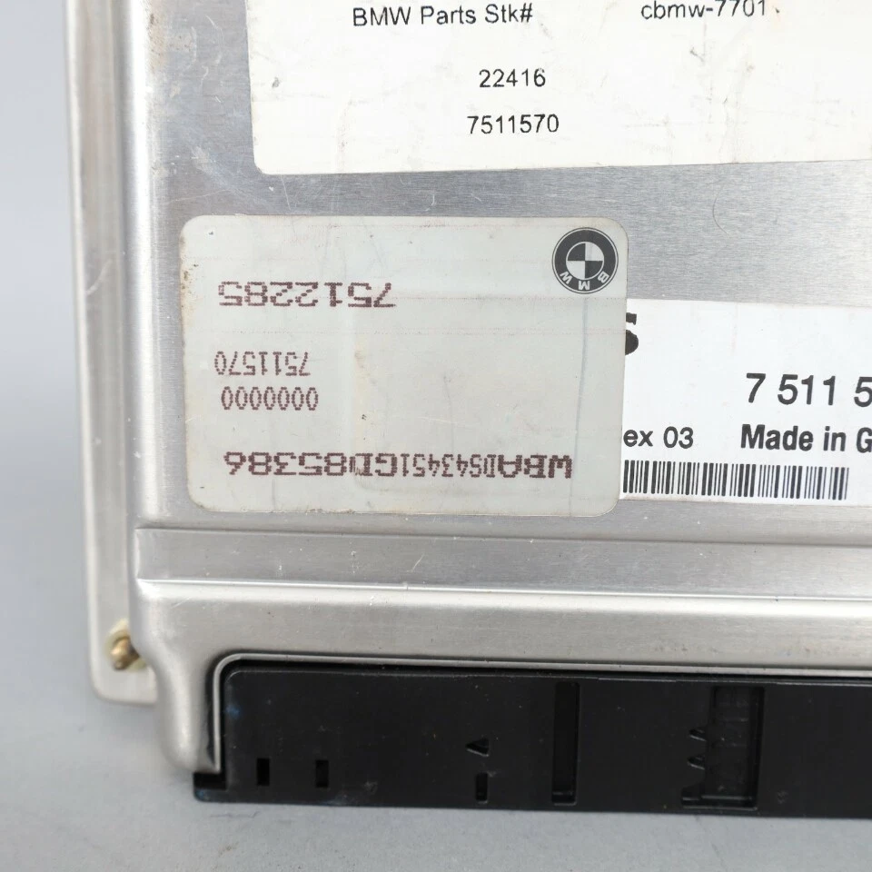BMW 525it 2001 módulo de computadora de motor ECU ECM DME usado OEM Foto 3 de 4