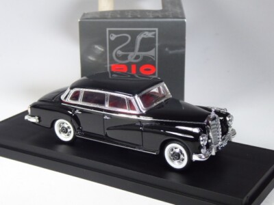 (SB-95) RIO 4090 Mercedes 300 Adenauer schwarz in 1:43 in OVP
