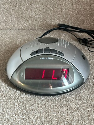 Wecker - Bush CR328 - Radio AM/FM Schlummerfunktion/Schlaf 2 Weckereinstellungen Blitzlicht