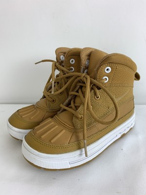 wheat nike boots