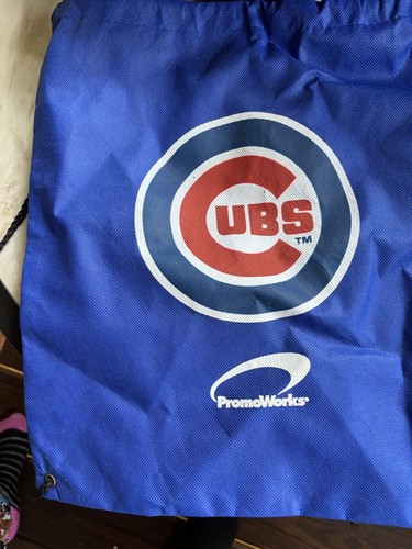 Chicago Cubs Baseball Duffle Bag Style With A Separate Drawstring Bag. - Picture 10 of 14