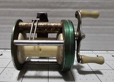 Vintage Bronson Green Hornet No. 2200 Fishing Reel Made in USA