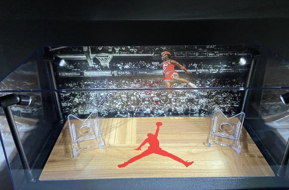 Michael Jordan custom LED sports card display case GOAT 🔥🔥 - Image 3 of 4