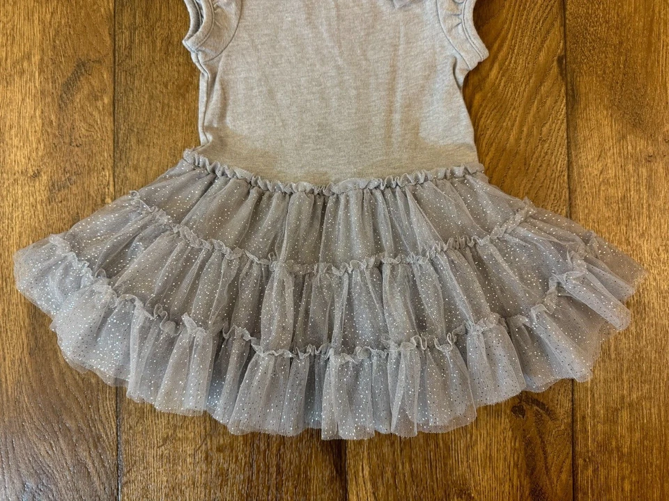 Vestido Cherokee Bebé Niña 18 Meses Gris Plateado Volantes Tul Tutú Conjunto Vacaciones Foto 3 de 4