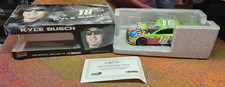 #18 Kyle Busch M&M’s Crispy 2015 Camry Stock Autografato 1 di 252 RARO