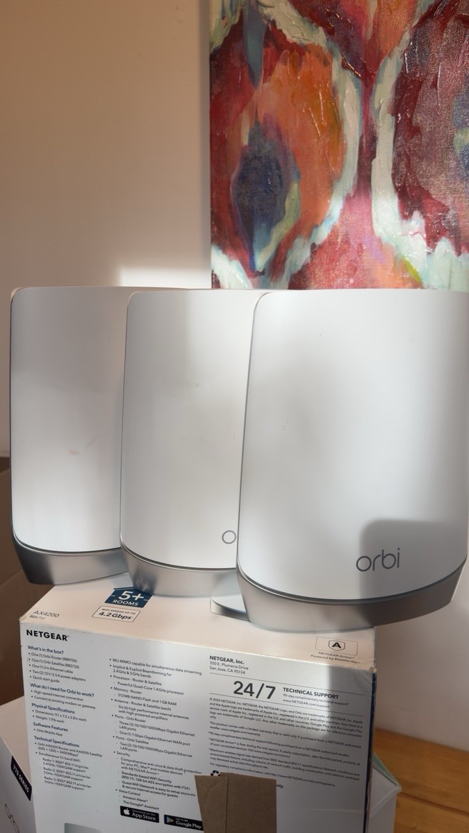 NETGEAR Orbi RBR750 Router And 2x Satellite RBS750 WIFI 6 Add On