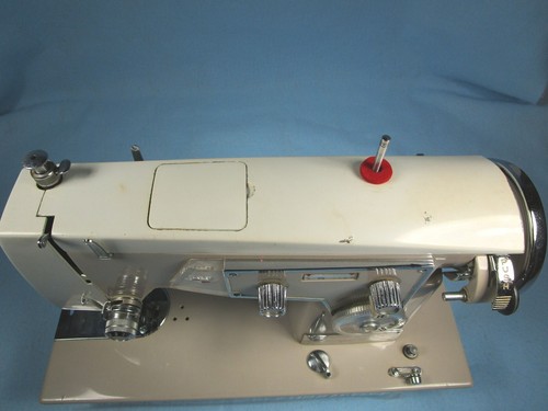 Kenmore 158 Sewing Machine ACCESS COVER to CAMS - 第 1/7 張圖片