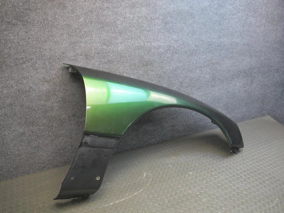 ОРИГИНАЛЬНАЯ ПАНЕЛЬ КРЫШКИ ПЕРЕДНЕГО ПРАВОГО КРЫЛА 91-99 MITSUBISHI 3000GT - Изображение 3 из 4