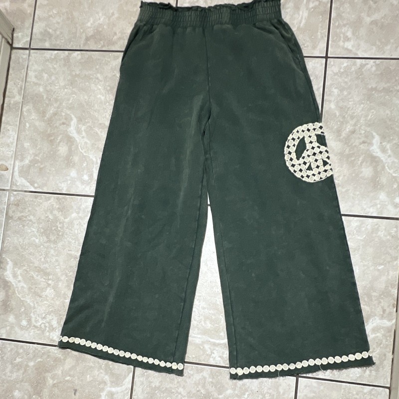 Umgee Women’s Green Wide Leg Pull-On Pants, Elastic Waist Crochet Accents