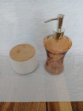 bathroom accessories set