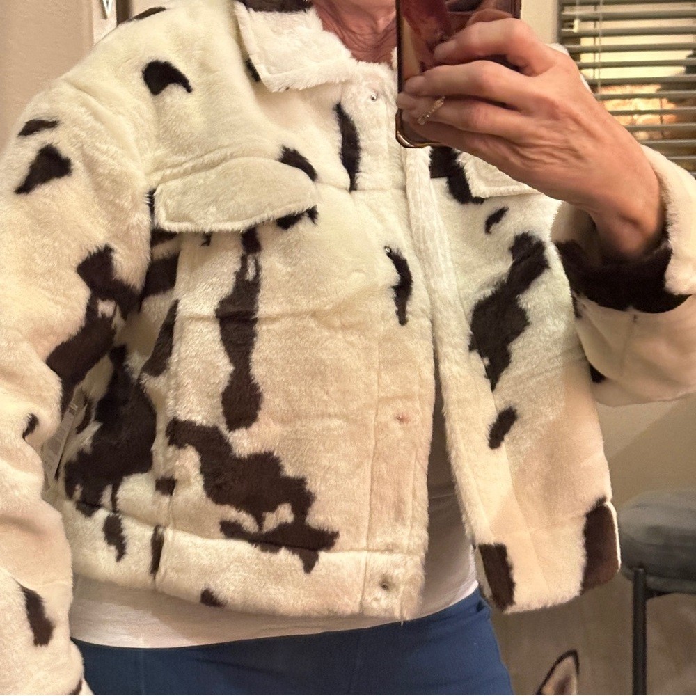 Ashley by 26 International Sherpa Cow Print Faux Fur Trucker Jacket Large  NWT